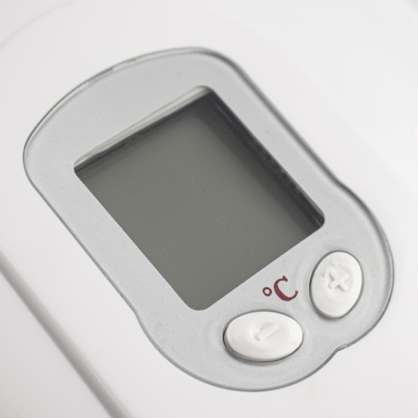 Фен для волос 800 Вт. с гибким шлангом, с регулировкой температуры потока воздуха - Gfmark